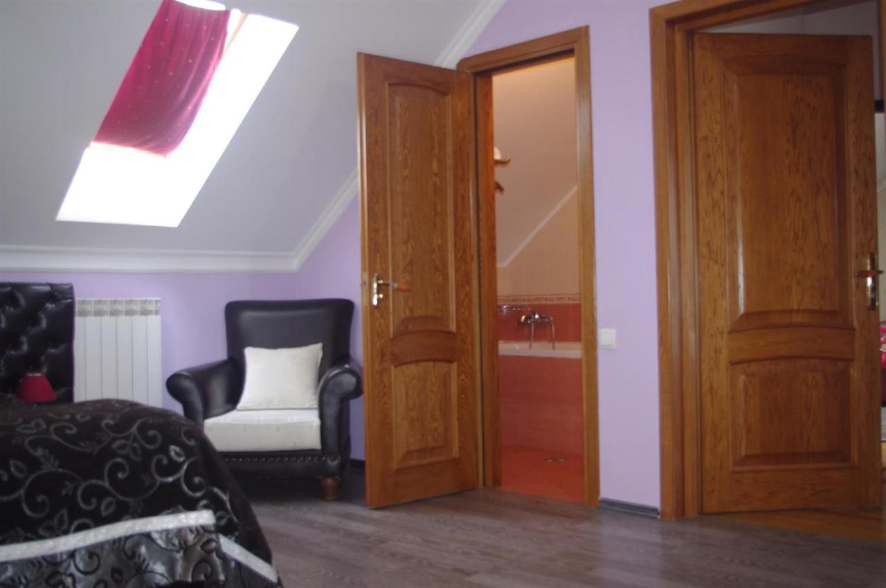 Emperum Nelson Hotel Chişinău Extérieur photo