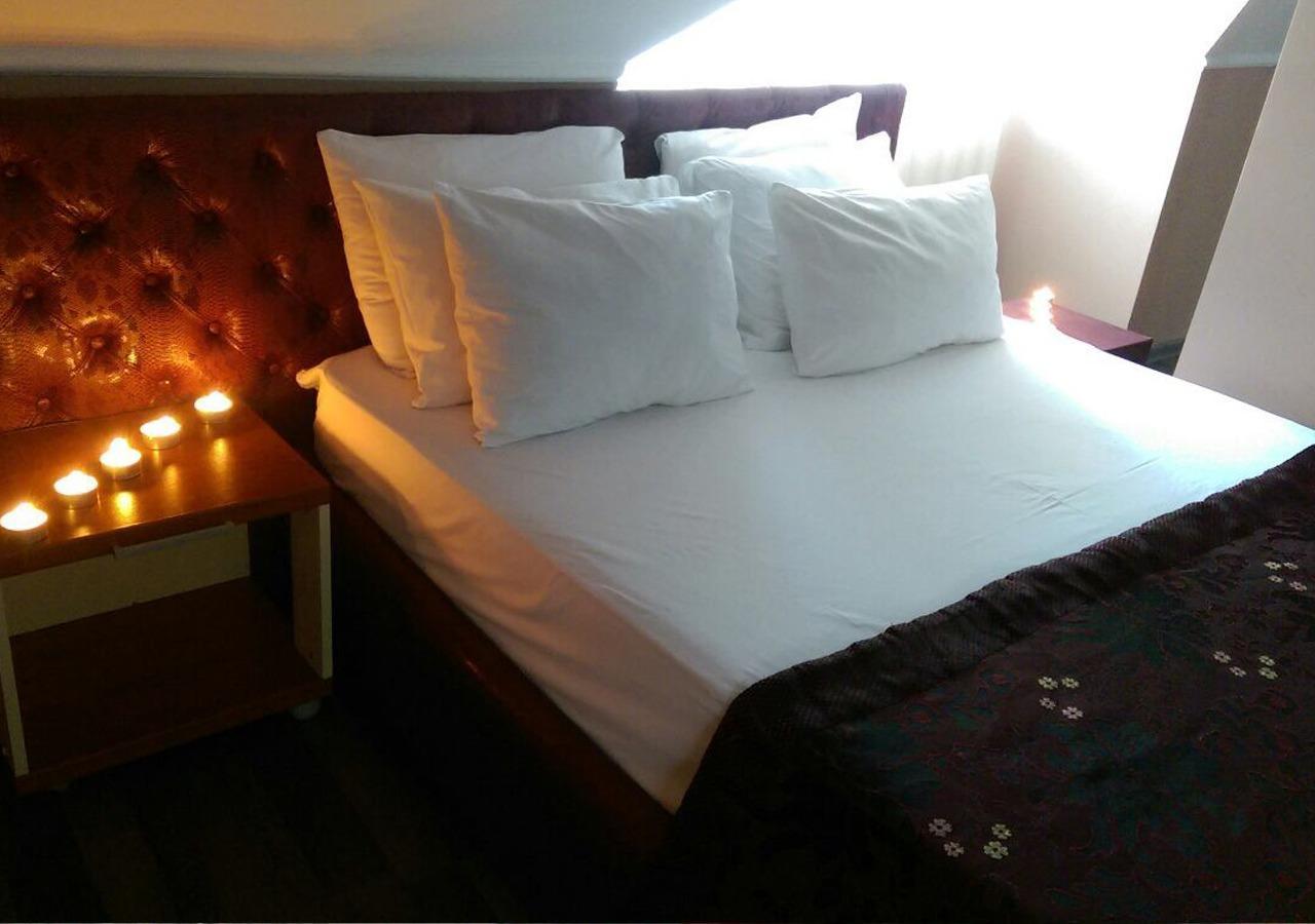 Emperum Nelson Hotel Chişinău Extérieur photo