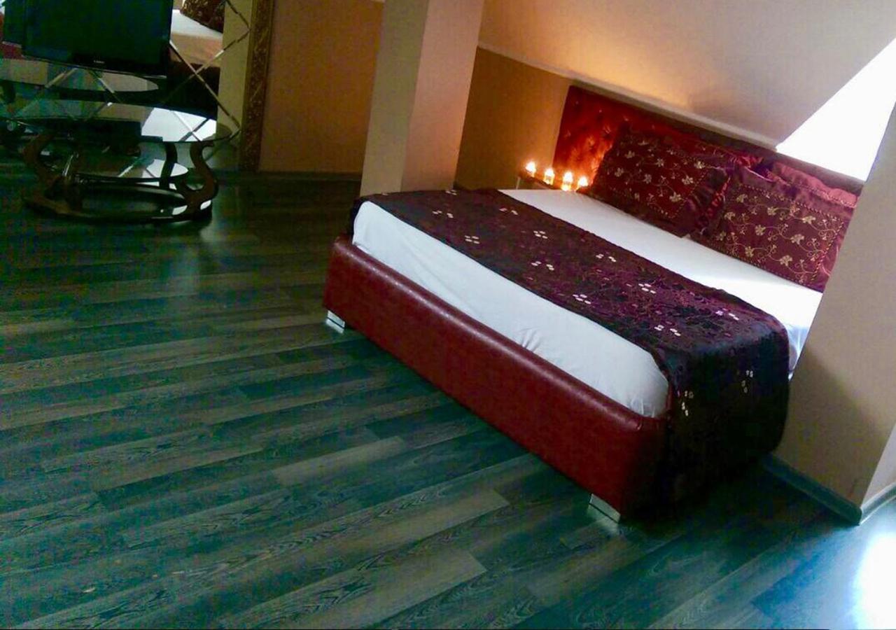 Emperum Nelson Hotel Chişinău Extérieur photo